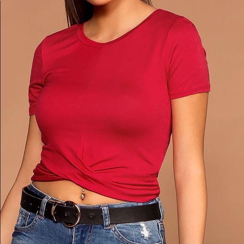 NEW Twist front crop top